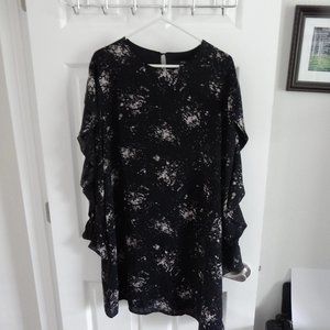 Mossero XXL Dress Ruffled sleeves